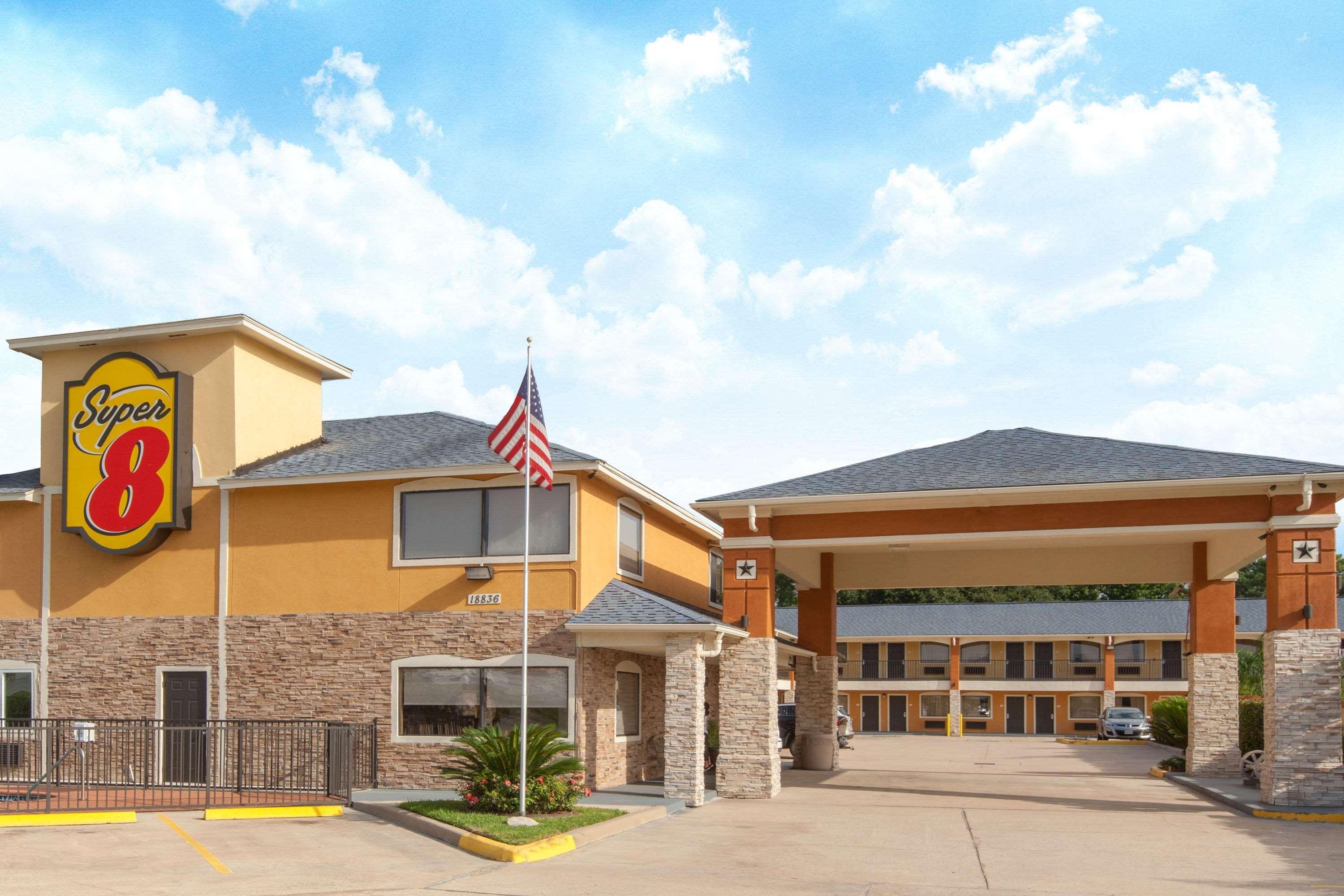 Super 8 By Wyndham Houston/Willowbrook Hwy 249 Eksteriør bilde